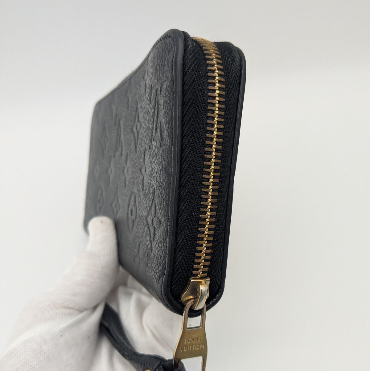 LOUIS VUITTON アンプラント ジッピーウォレット ブラック 4