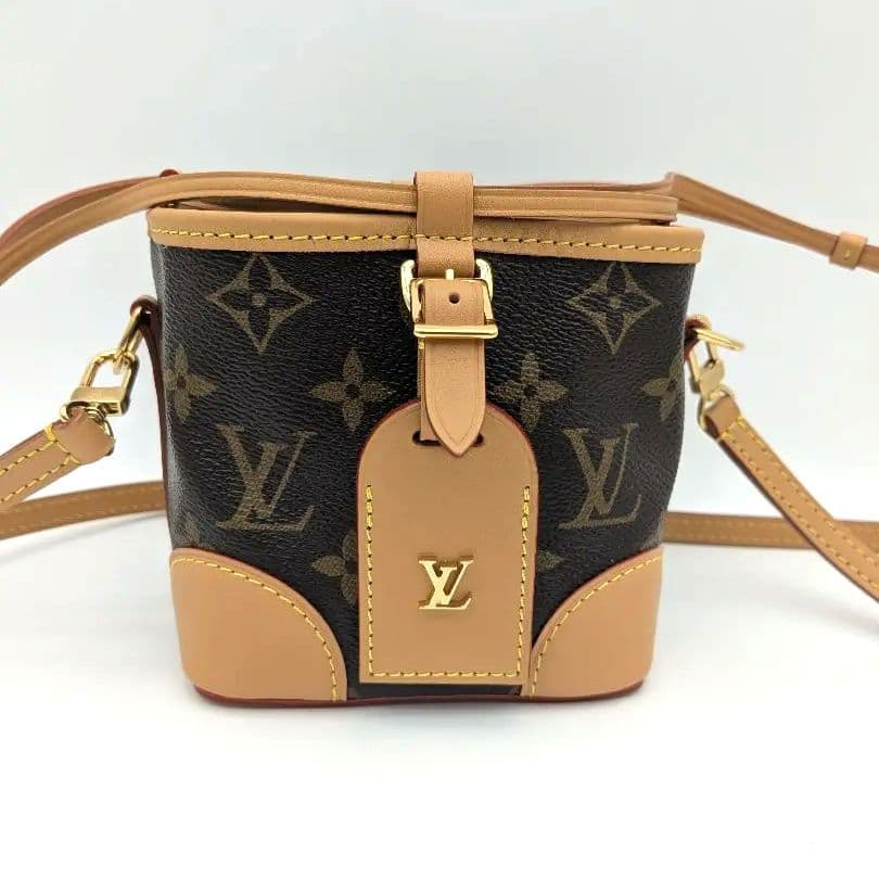 LOUIS VUITTON ノエ パース モノグラム ショルダーバッグ 正面