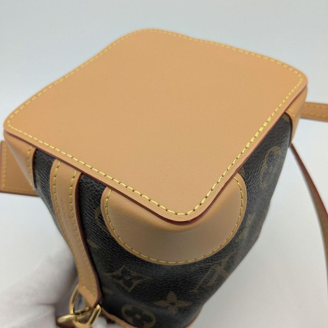 LOUIS VUITTON ノエ パース モノグラム ショルダーバッグ 15