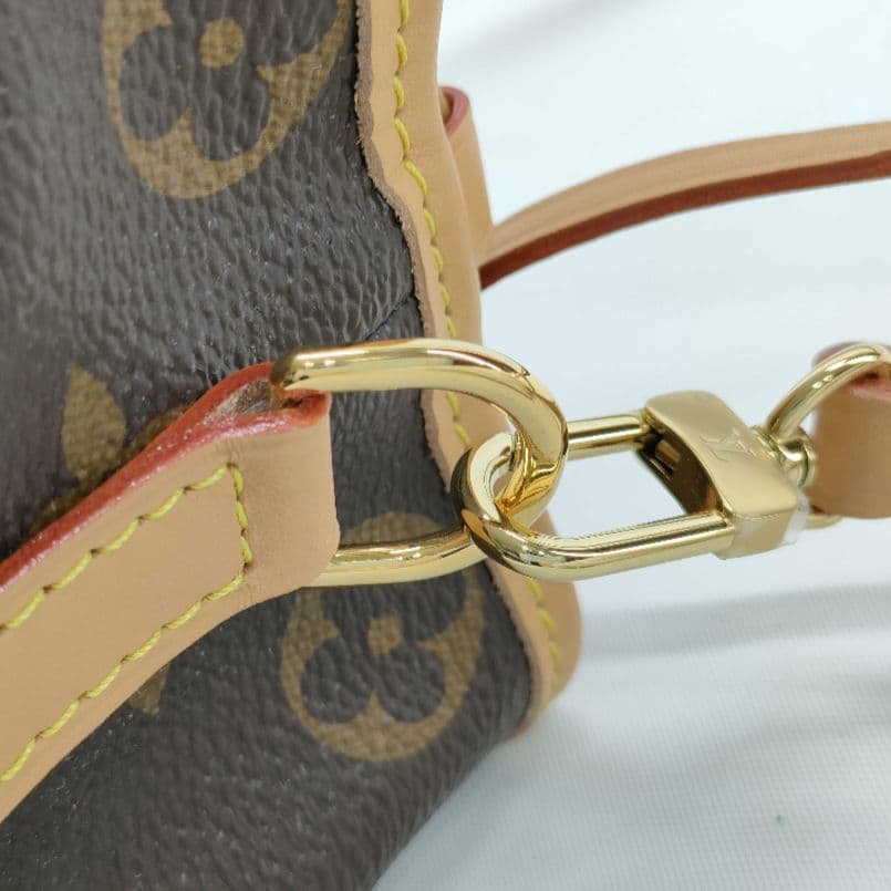 LOUIS VUITTON ノエ パース モノグラム ショルダーバッグ 8