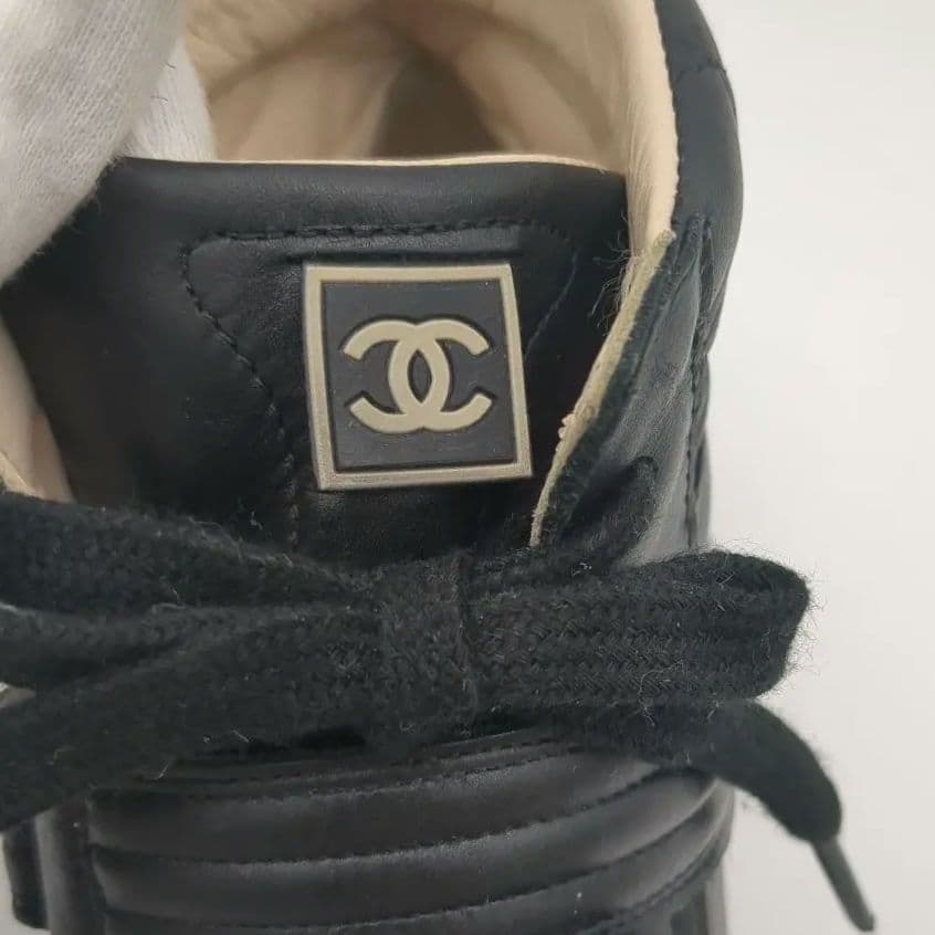 CHANEL マトラッセ ハイカットスニーカー ブラック 12
