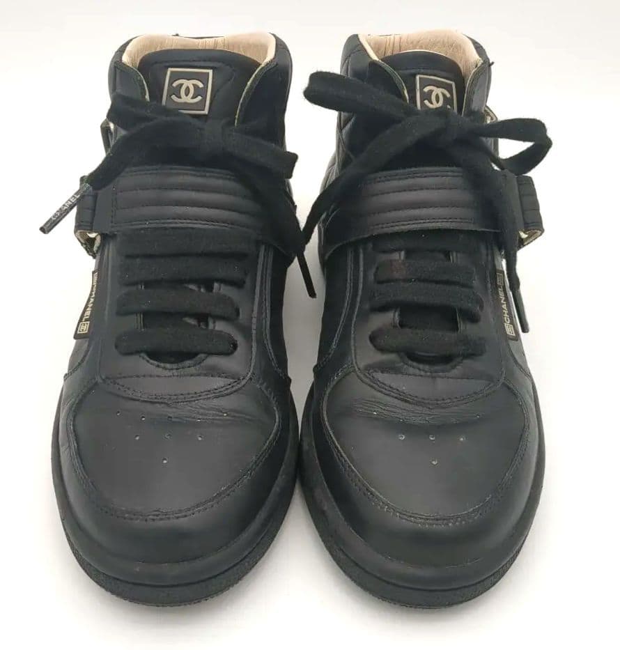 CHANEL マトラッセ ハイカットスニーカー ブラック 2