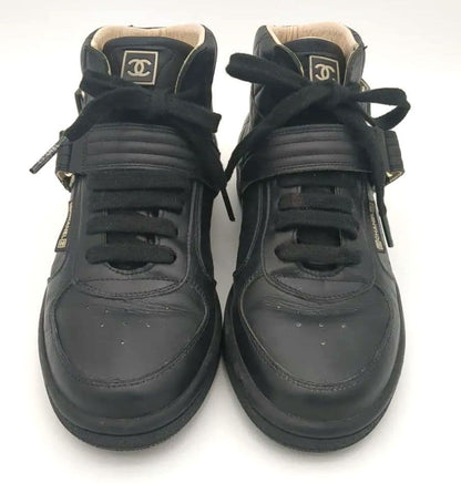 CHANEL マトラッセ ハイカットスニーカー ブラック 2